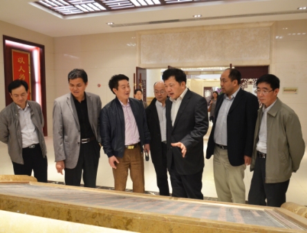 新華社黨組成員、副總編輯慎海雄到仁和集團(tuán)調(diào)研