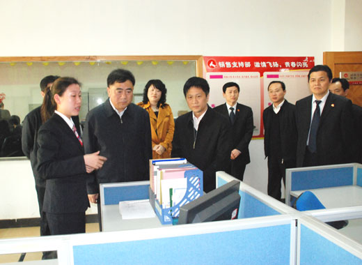 1415936109742008031.jpg 1301731685324_513.jpg