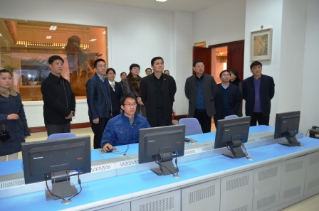 省農行行長溫學宇一行到仁和集團調研 (1).jpg