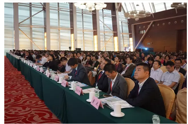 1448415647201022434.png 2015中國藥品質量年會召開 權威專家剖析“十三五”國家藥械監管戰略 (1).png
